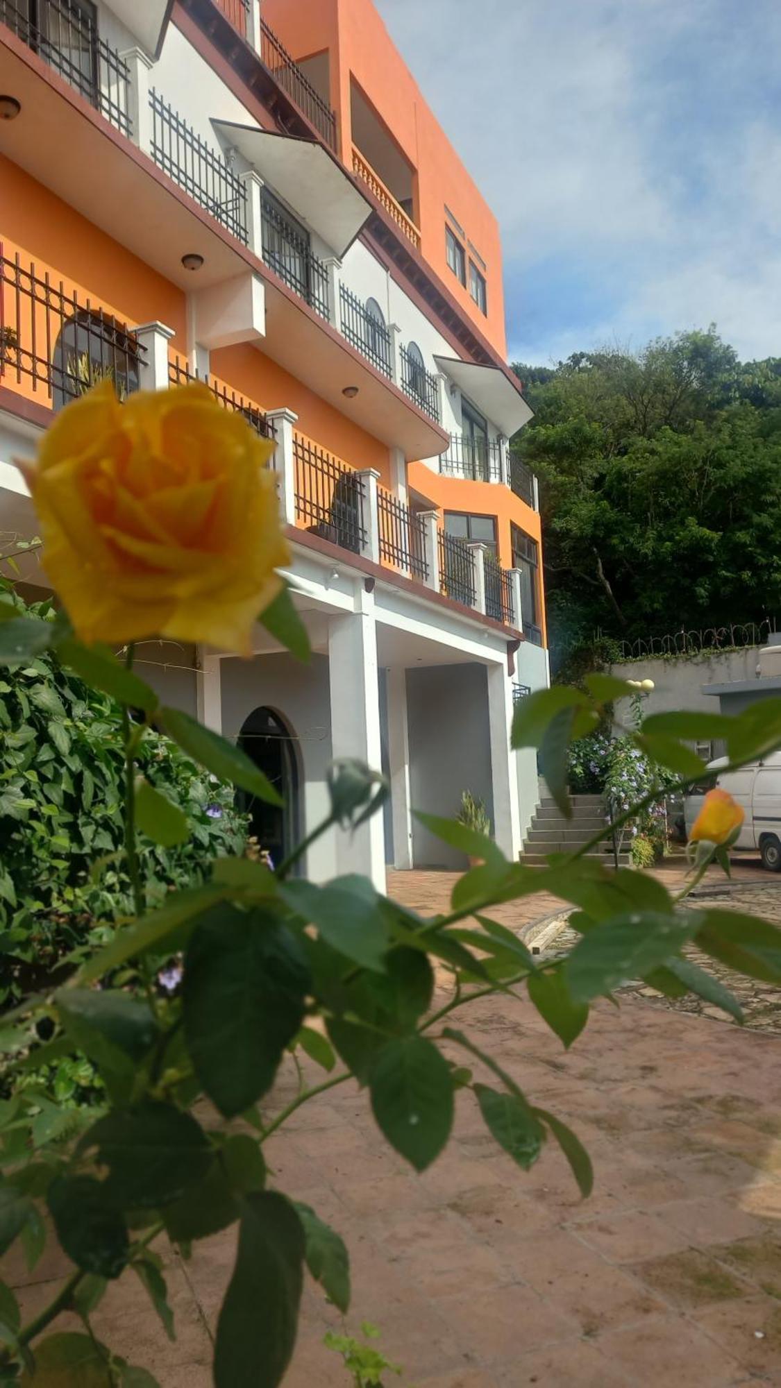 Vista Los Volcanes Hotel Y Restaurante Хуаюа Экстерьер фото